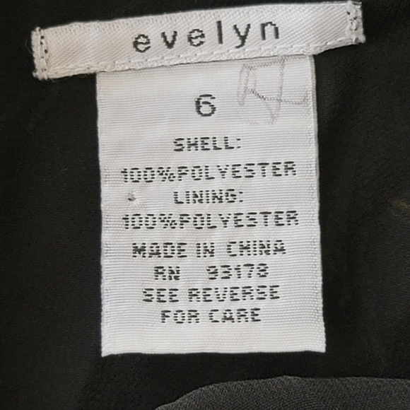 Evelyn Floral Print Dress. Size 6 - Picture 2 of 6